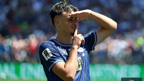 清洁至极日本队赛后更衣室赢得国际足联好评
